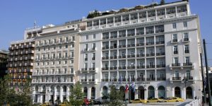 The Grand Bretagne Hotel in Athens cooks 10% more food for events than ordered to ensure there is left over food for the needy.
